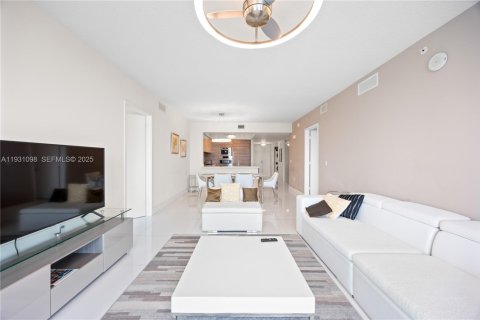 Снять в аренду кондоминиум в Санни-Айлс-Бич, Флорида 2 спальни, 141.58м2, № 1989781 - фото 9