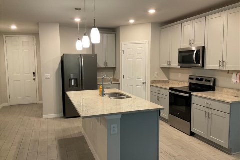 Casa en alquiler en Winter Haven, Florida, 3 dormitorios, 161.09 m2 № 1798015 - foto 2