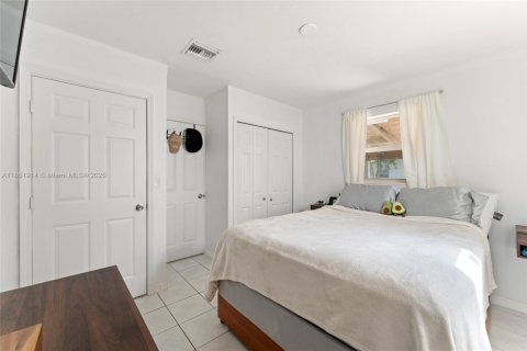 Villa ou maison à louer à Miami, Floride: 3 chambres, 147.81 m2 № 1858953 - photo 10