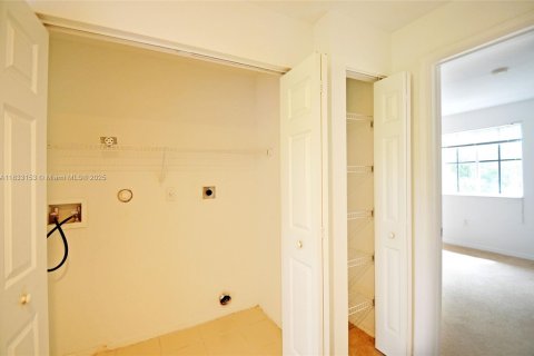 Adosado en alquiler en North Lauderdale, Florida, 2 dormitorios, 130.53 m2 № 1934609 - foto 18