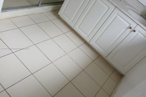 Adosado en alquiler en North Lauderdale, Florida, 2 dormitorios, 130.53 m2 № 1934609 - foto 7