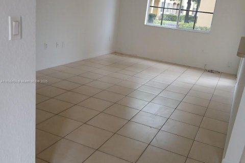 Adosado en alquiler en North Lauderdale, Florida, 2 dormitorios, 130.53 m2 № 1934609 - foto 15