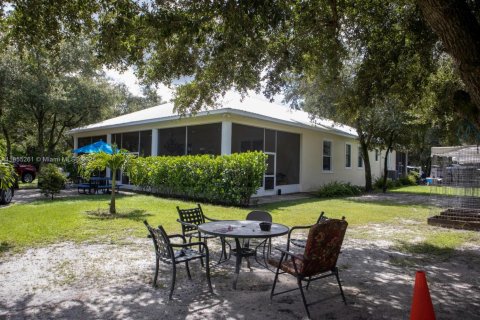 House in LaBelle, Florida 2 bedrooms № 1880104 - photo 4