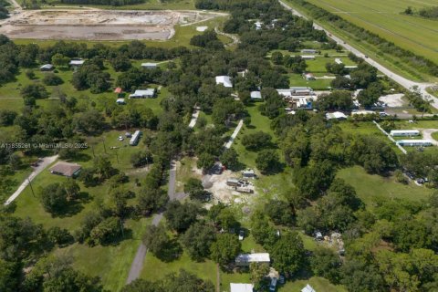 House in LaBelle, Florida 2 bedrooms № 1880104 - photo 30