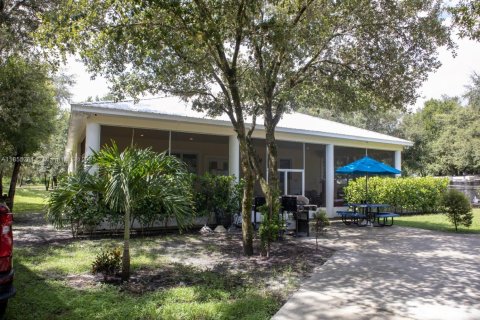 House in LaBelle, Florida 2 bedrooms № 1880104 - photo 1