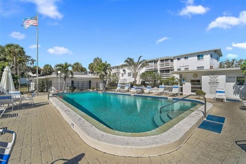 Copropriété à vendre à Bradenton, Floride: 2 chambres, 67.45 m2 № 2204234 - photo 29