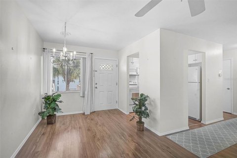 Copropriété à vendre à Bradenton, Floride: 2 chambres, 67.45 m2 № 2204234 - photo 5