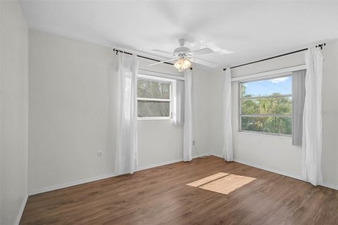 Copropriété à vendre à Bradenton, Floride: 2 chambres, 67.45 m2 № 2204234 - photo 19
