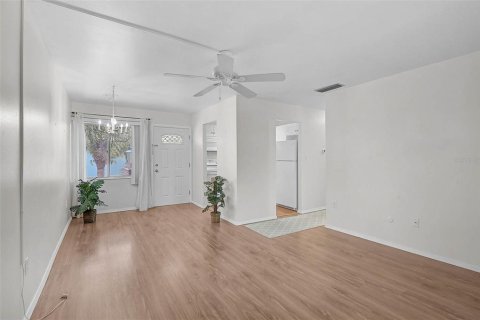 Copropriété à vendre à Bradenton, Floride: 2 chambres, 67.45 m2 № 2204234 - photo 15