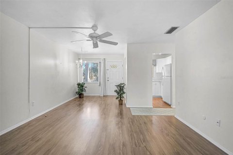 Copropriété à vendre à Bradenton, Floride: 2 chambres, 67.45 m2 № 2204234 - photo 14
