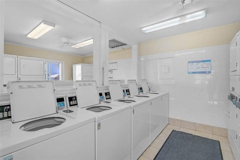 Copropriété à vendre à Bradenton, Floride: 2 chambres, 67.45 m2 № 2204234 - photo 26