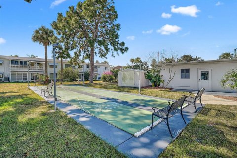 Copropriété à vendre à Bradenton, Floride: 2 chambres, 67.45 m2 № 2204234 - photo 28