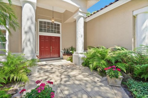 House in Palm Coast, Florida 4 bedrooms, 264.12 sq.m. № 1735401 - photo 2