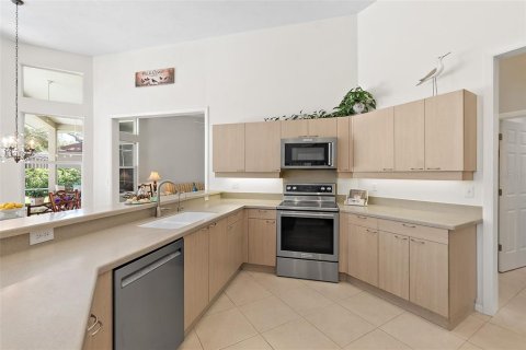 House in Palm Coast, Florida 4 bedrooms, 264.12 sq.m. № 1735401 - photo 18