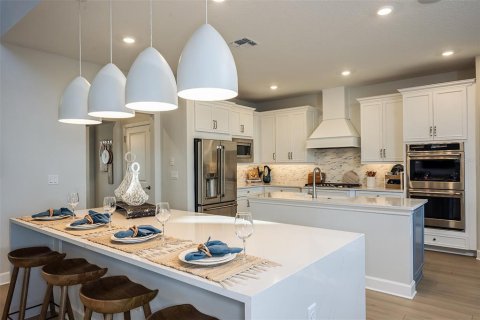 Casa en venta en Mount Dora, Florida, 5 dormitorios, 388.42 m2 № 2208687 - foto 2