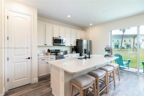 Adosado en venta en Kissimmee, Florida, 3 dormitorios, 143.53 m2 № 1776407 - foto 5