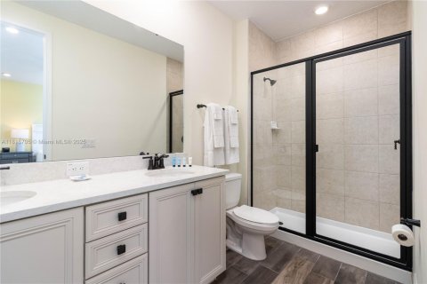 Adosado en venta en Kissimmee, Florida, 3 dormitorios, 143.53 m2 № 1776407 - foto 13