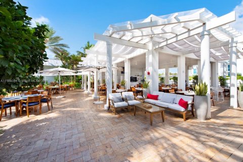 Condominio en venta en Miami Beach, Florida, 2 dormitorios, 163.23 m2 № 1861319 - foto 22