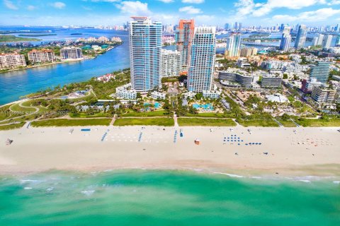 Condominio en venta en Miami Beach, Florida, 2 dormitorios, 163.23 m2 № 1861319 - foto 29
