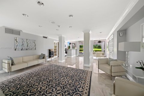 Copropriété à vendre à Palm Beach, Floride: 2 chambres, 103.68 m2 № 2028263 - photo 21