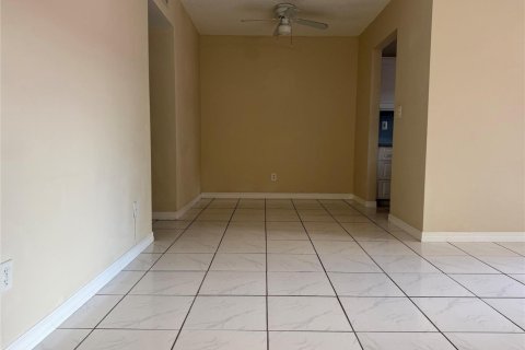 Apartment in Hollywood, Florida 1 bedroom, 63.17 sq.m. № 2393240 - photo 3