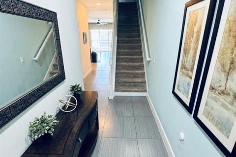 Touwnhouse à vendre à Clermont, Floride: 3 chambres, 139.45 m2 № 2148253 - photo 2