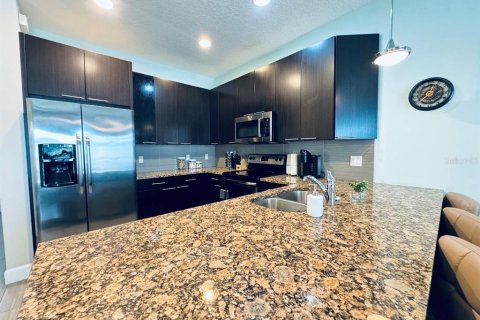Touwnhouse à vendre à Clermont, Floride: 3 chambres, 139.45 m2 № 2148253 - photo 6