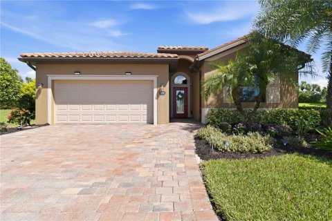 House in Bradenton, Florida 3 bedrooms, 186.36 sq.m. № 2390935