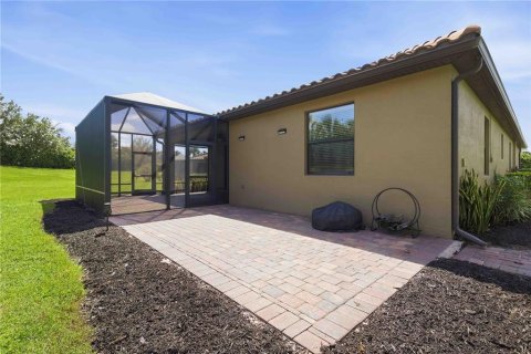 House in Bradenton, Florida 3 bedrooms, 186.36 sq.m. № 2390935 - photo 15