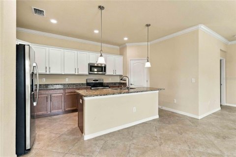 House in Bradenton, Florida 3 bedrooms, 186.36 sq.m. № 2390935 - photo 24