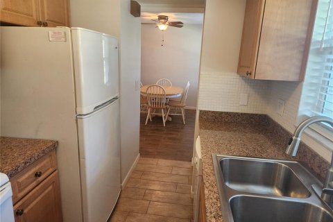 Condo in Dunedin, Florida, 1 bedroom  № 2150786 - photo 9