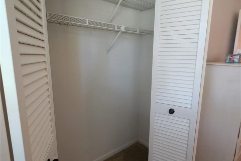 Condo in Dunedin, Florida, 1 bedroom  № 2150786 - photo 14