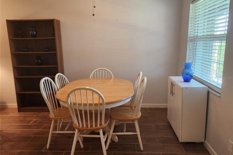 Condo in Dunedin, Florida, 1 bedroom  № 2150786 - photo 10