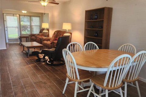 Condo in Dunedin, Florida, 1 bedroom  № 2150786 - photo 4