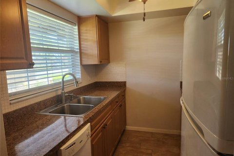 Condo in Dunedin, Florida, 1 bedroom  № 2150786 - photo 8