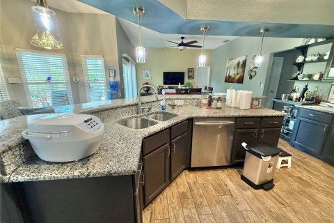 House in Kissimmee, Florida 4 bedrooms, 210.14 sq.m. № 1840687 - photo 11