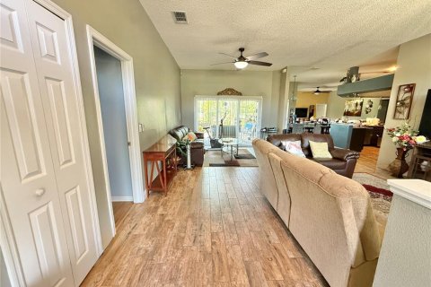 House in Kissimmee, Florida 4 bedrooms, 210.14 sq.m. № 1840687 - photo 8