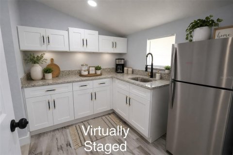 Casa en venta en Brandon, Florida, 4 dormitorios, 141.58 m2 № 2167122 - foto 28