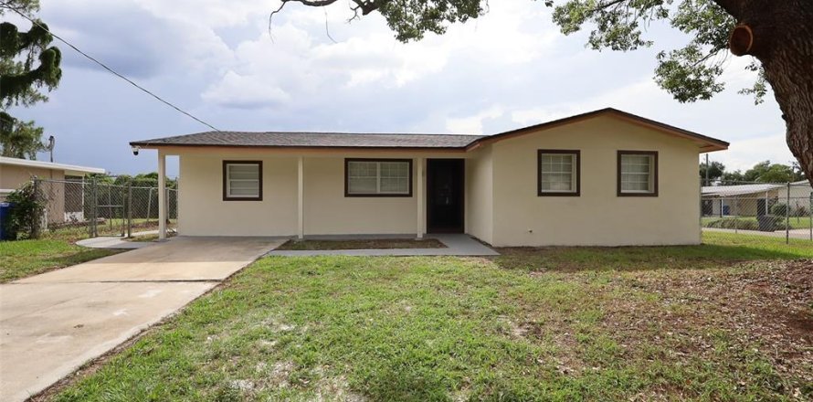 Casa en Brandon, Florida 4 dormitorios, 141.58 m2 № 2167122