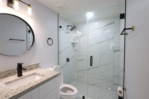 Casa en venta en Brandon, Florida, 4 dormitorios, 141.58 m2 № 2167122 - foto 20
