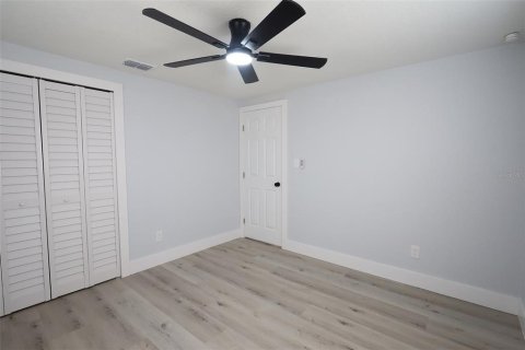 Casa en venta en Brandon, Florida, 4 dormitorios, 141.58 m2 № 2167122 - foto 13