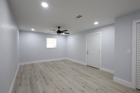 Casa en venta en Brandon, Florida, 4 dormitorios, 141.58 m2 № 2167122 - foto 22