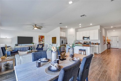 Casa en venta en Haines City, Florida, 3 dormitorios, 144.93 m2 № 2201538 - foto 6