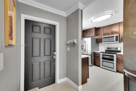 Adosado en venta en Pembroke Pines, Florida, 3 dormitorios, 126.44 m2 № 1839700 - foto 8