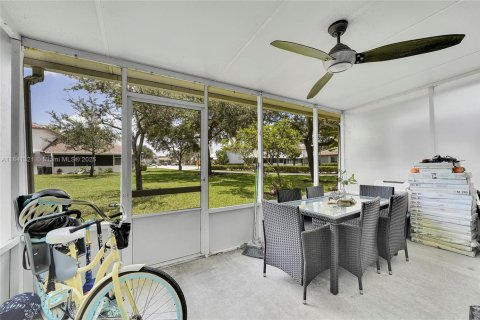 Adosado en venta en Pembroke Pines, Florida, 3 dormitorios, 126.44 m2 № 1839700 - foto 23