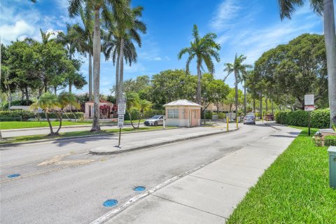 Adosado en venta en Pembroke Pines, Florida, 3 dormitorios, 126.44 m2 № 1839700 - foto 3