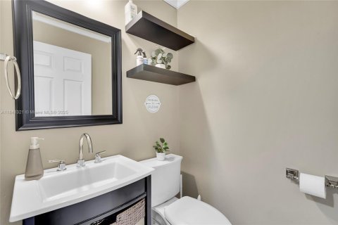 Adosado en venta en Pembroke Pines, Florida, 3 dormitorios, 126.44 m2 № 1839700 - foto 15