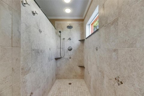 Купить виллу или дом в Аполло-Бич, Флорида 8 комнат, 139.35м2, № 1785032 - фото 25