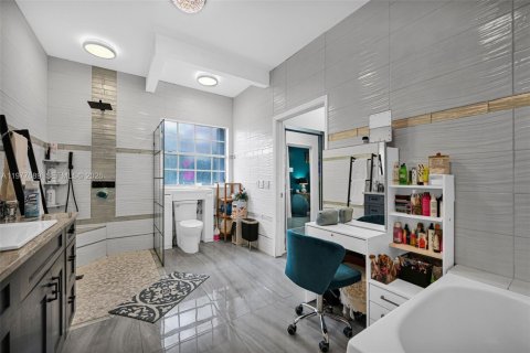 Villa ou maison à vendre à Southwest Ranches, Floride: 5 chambres, 427.16 m2 № 2048769 - photo 19