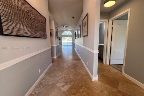 House in Boca Raton, Florida 4 bedrooms, 183.95 sq.m. № 1695684 - photo 3
